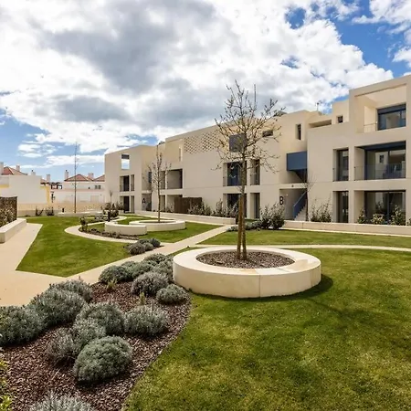Luxury 2Br Apt, Terrace, Jacuzzi, Near Ria Formosa Apartman