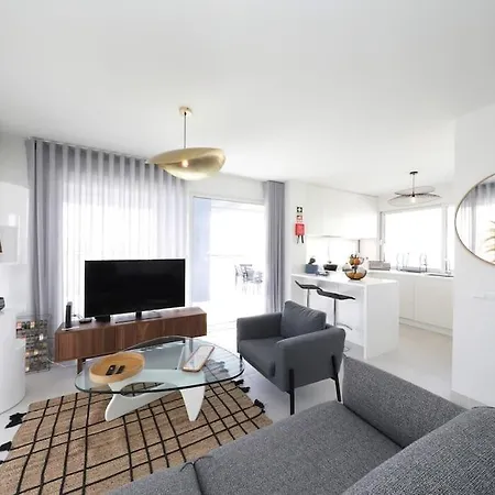דירה Luxury 2br Apt, Terrace, Jacuzzi, Near Ria Formosa *