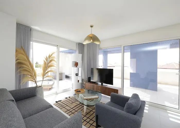 Casas Do Terraco E Jacuzzi T2 By Portugal Hideaway Daire Cabanas De Tavira